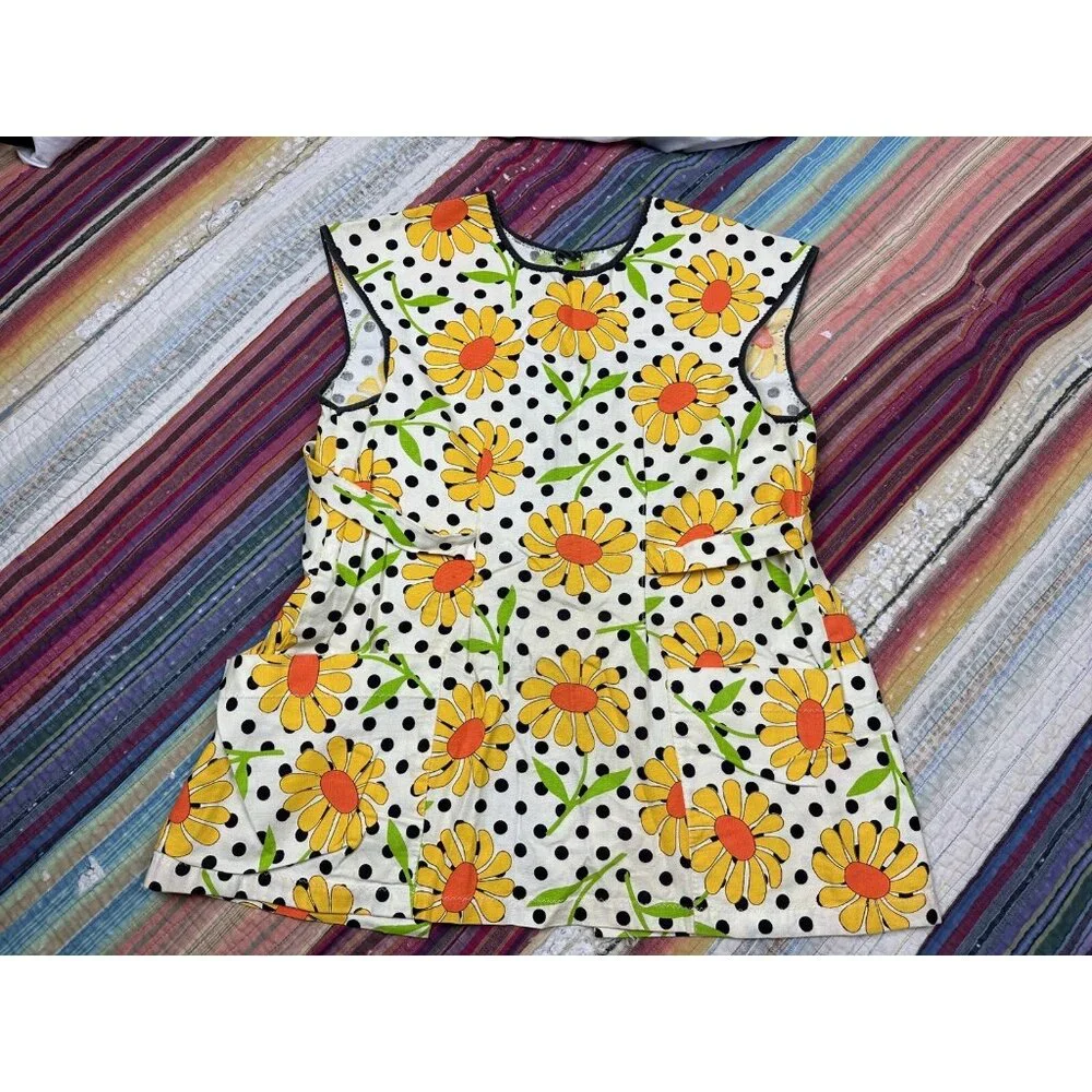 Vintage 60s Polka Dot Retro Daisy Smock Chore Apron Hippie House Wife Tie Back